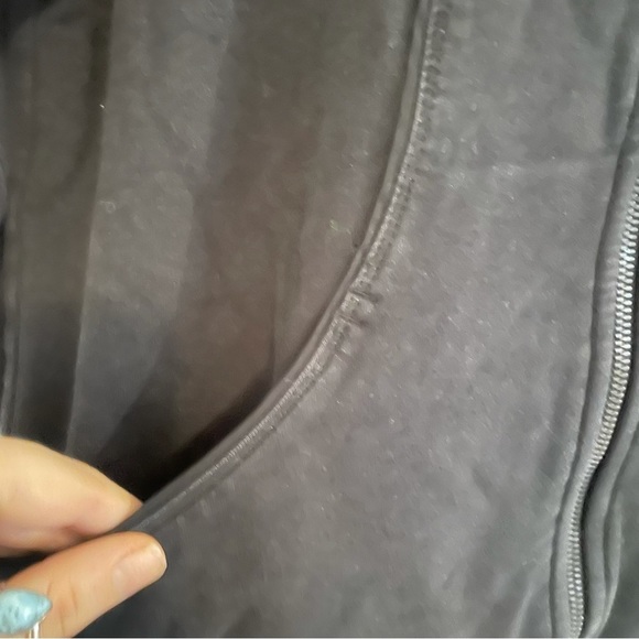 $128 Womens Lululemon Full Zip Hooded Jacket - Picture 4 of 7